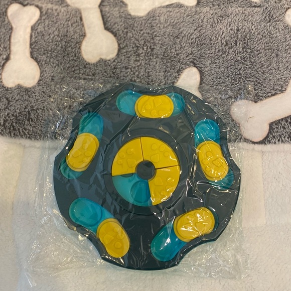 Interactive Pet Toy with Dog Treat Dispensing Features, New, Blue Yellow - Picture 3 of 5